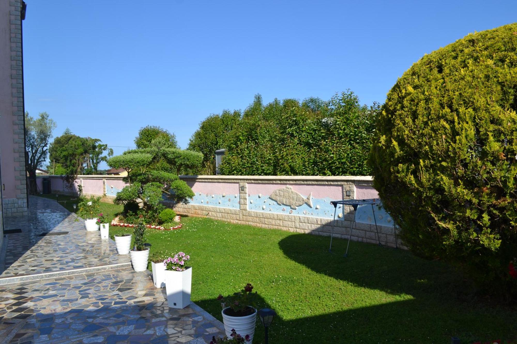 Villa Baldi -Apartmani Danny Tar-Vabriga Exterior photo