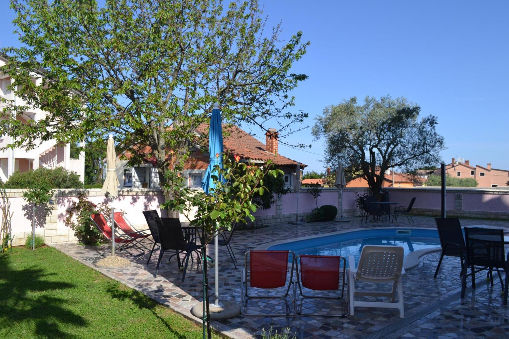 Villa Baldi -Apartmani Danny Tar-Vabriga Exterior photo